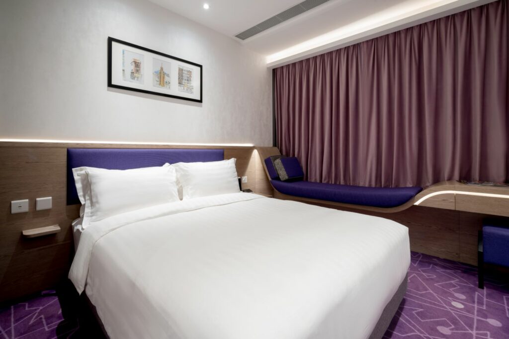 Hotel Purple (8)